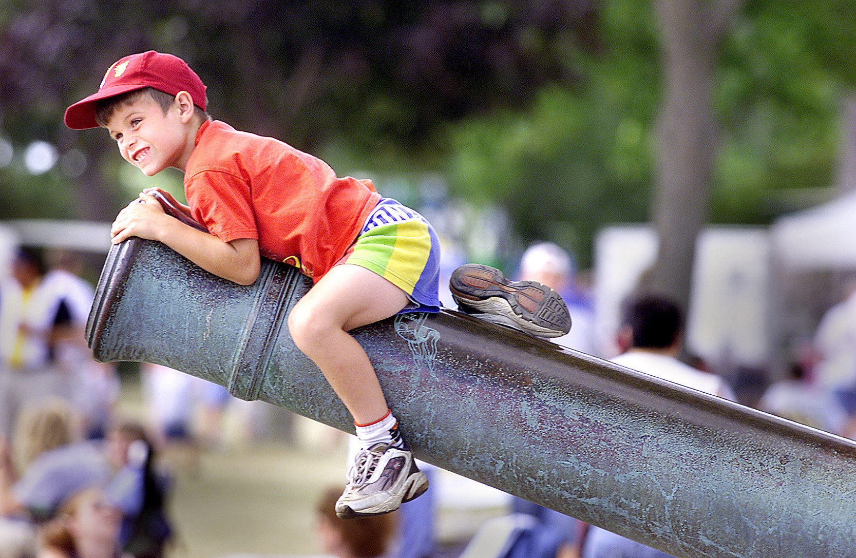 Riverfest 2001: On the cannon